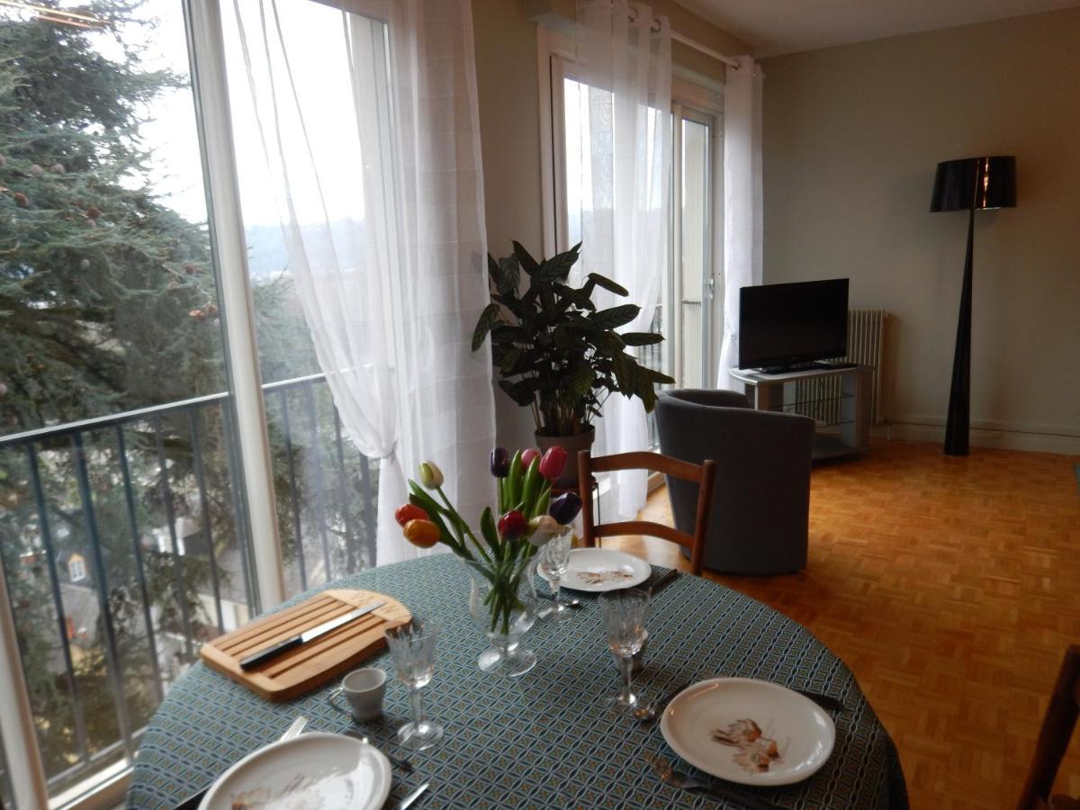 Studio Quartier Chateau - Wifi - Garage Individuel A Cle - Electromenager Complet 波城 外观 照片